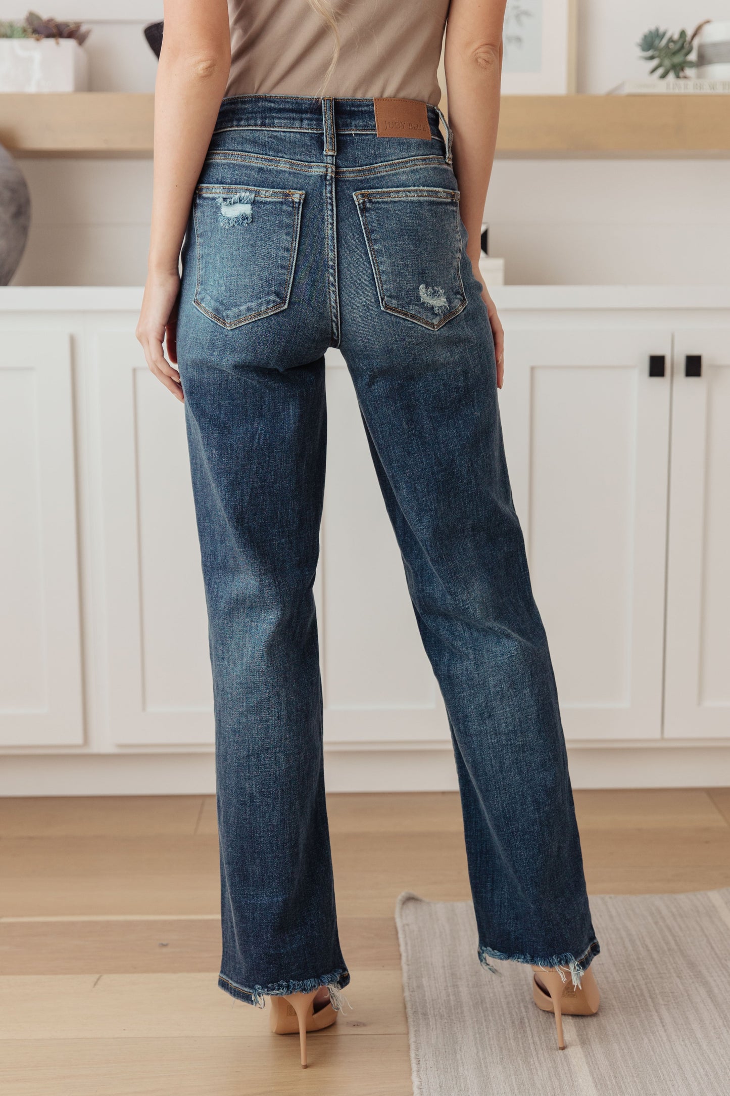 Judy Blue Throw It Back High Rise 90's Straight Leg Jeans