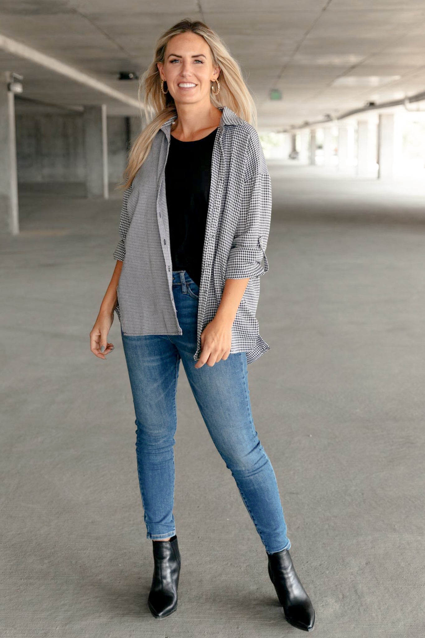 Mix it Up Houndstooth Button Up Top