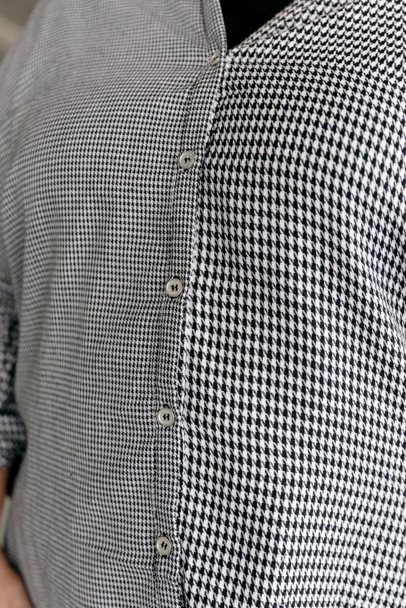 Mix it Up Houndstooth Button Up Top