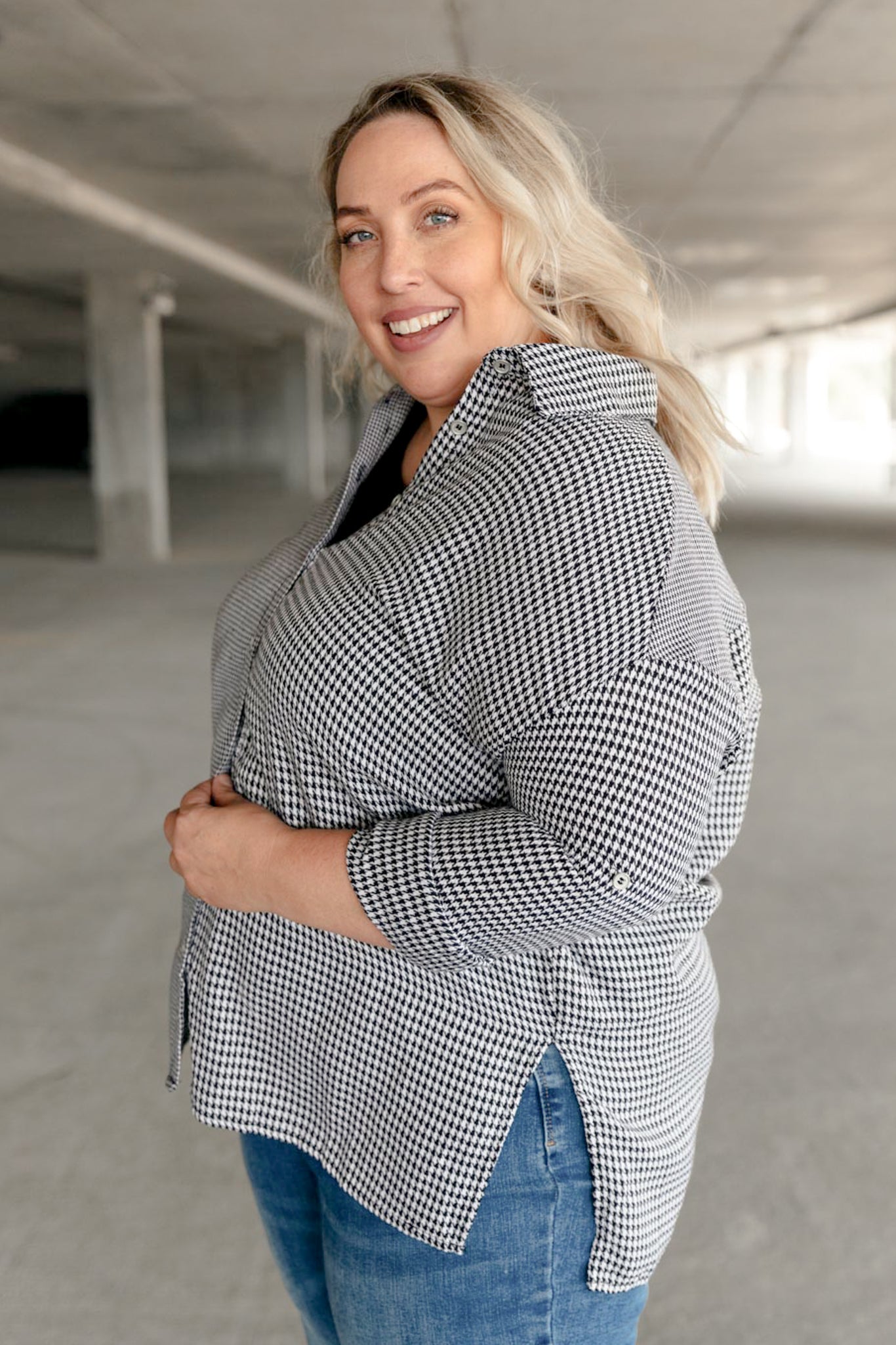 Mix it Up Houndstooth Button Up Top
