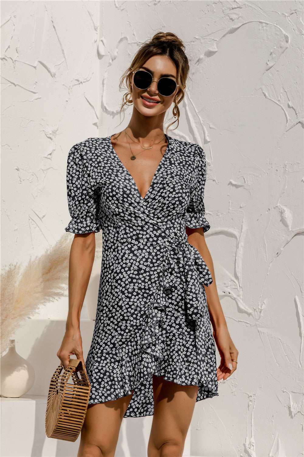 Floral V-Neck Ruffle Hem Dress Black S