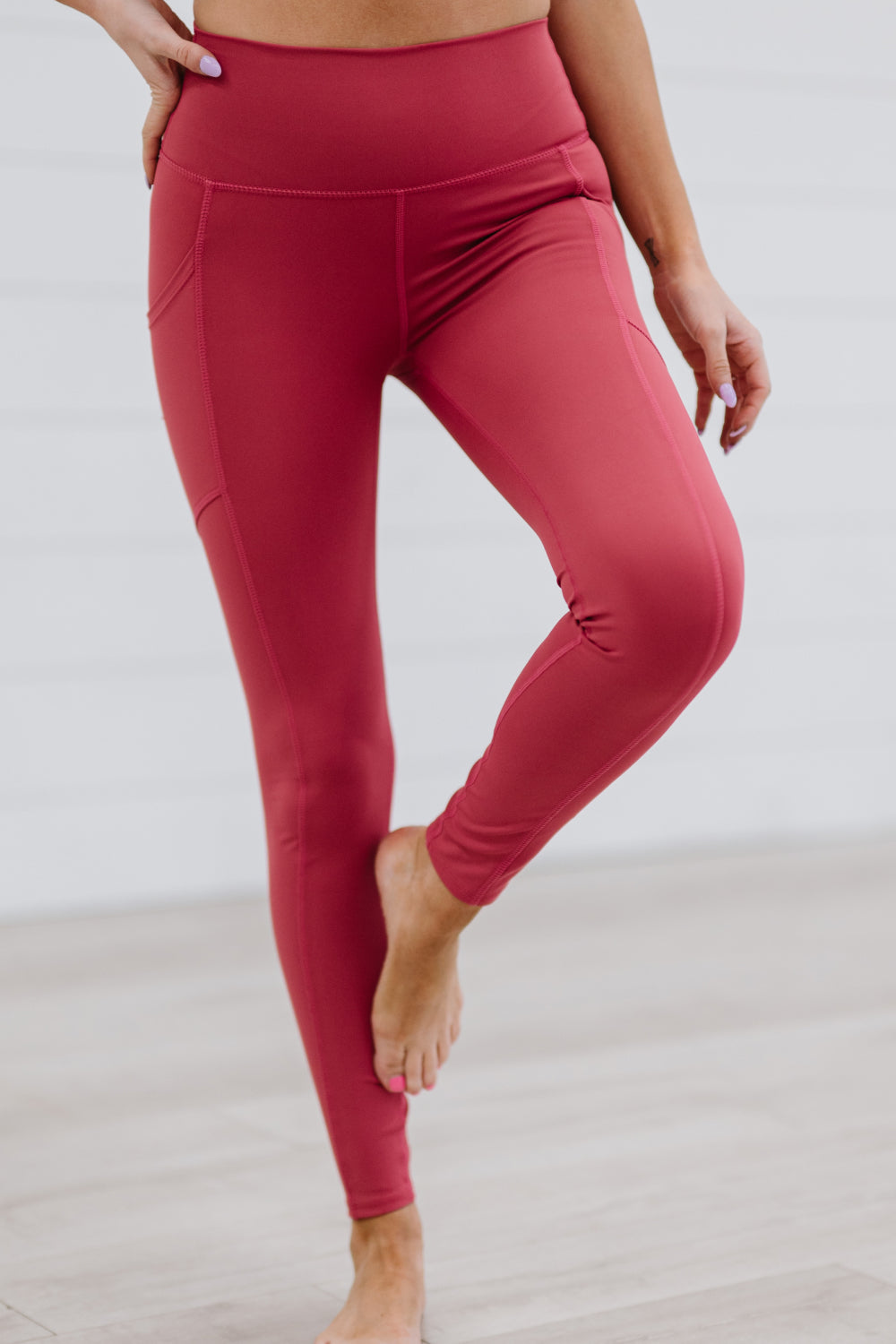 In Full Stride Athletic Leggings with Pockets in Rose