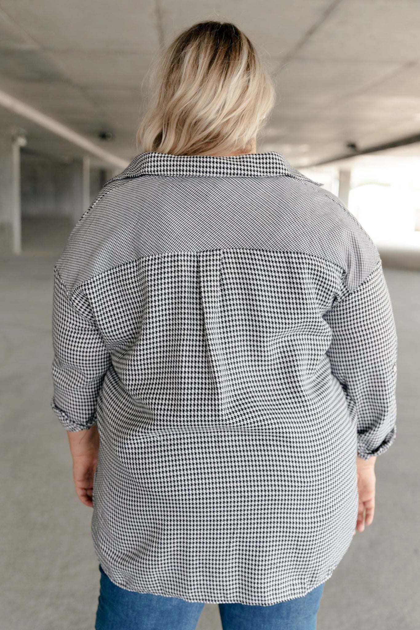 Mix it Up Houndstooth Button Up Top