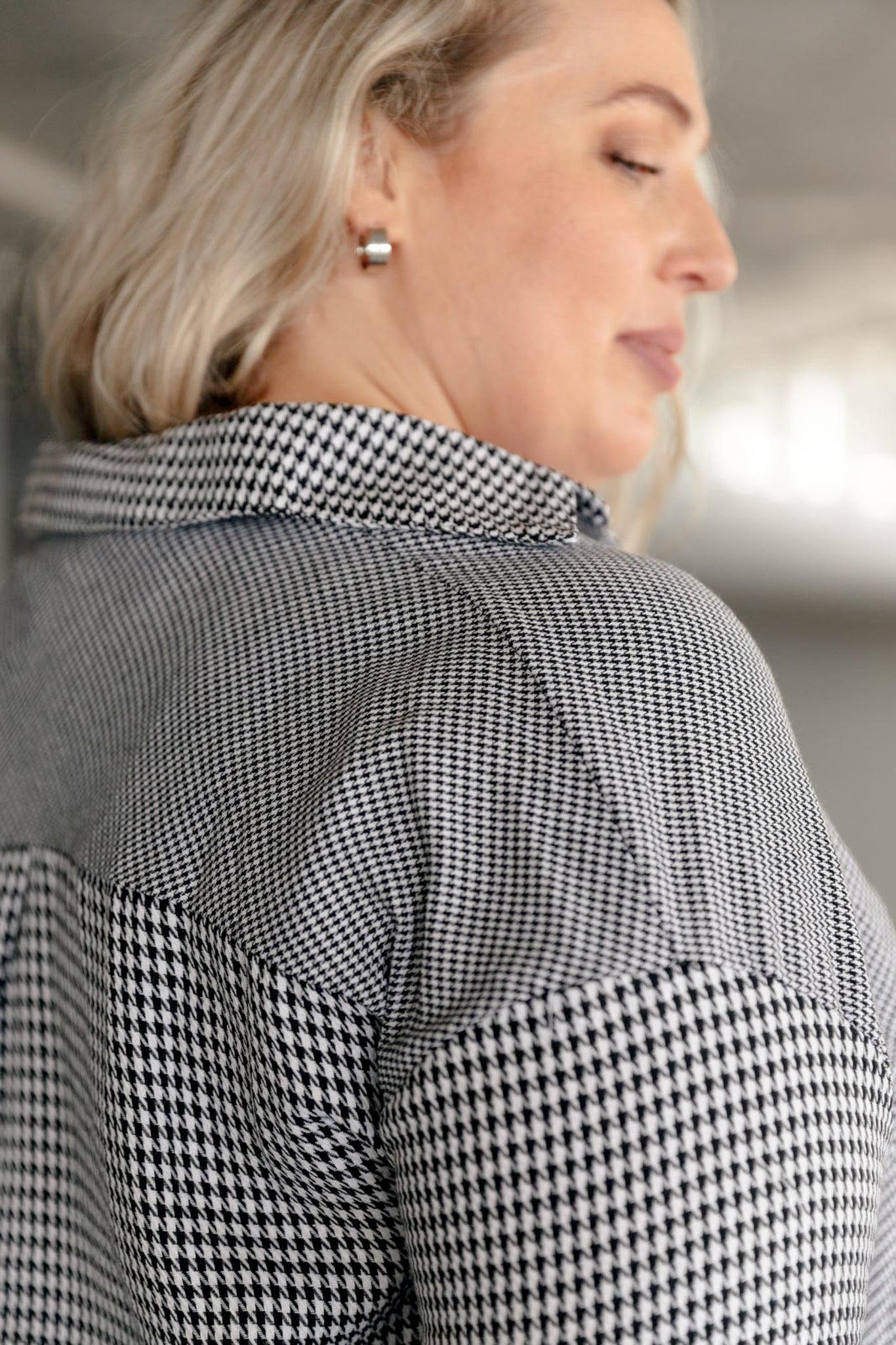 Mix it Up Houndstooth Button Up Top