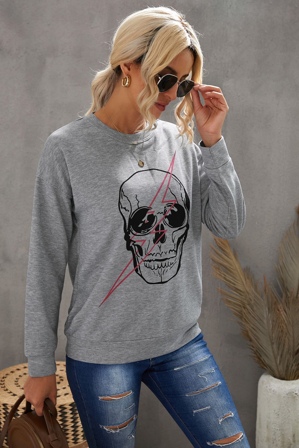 Skull and Lightning Graphic Sweatshirt