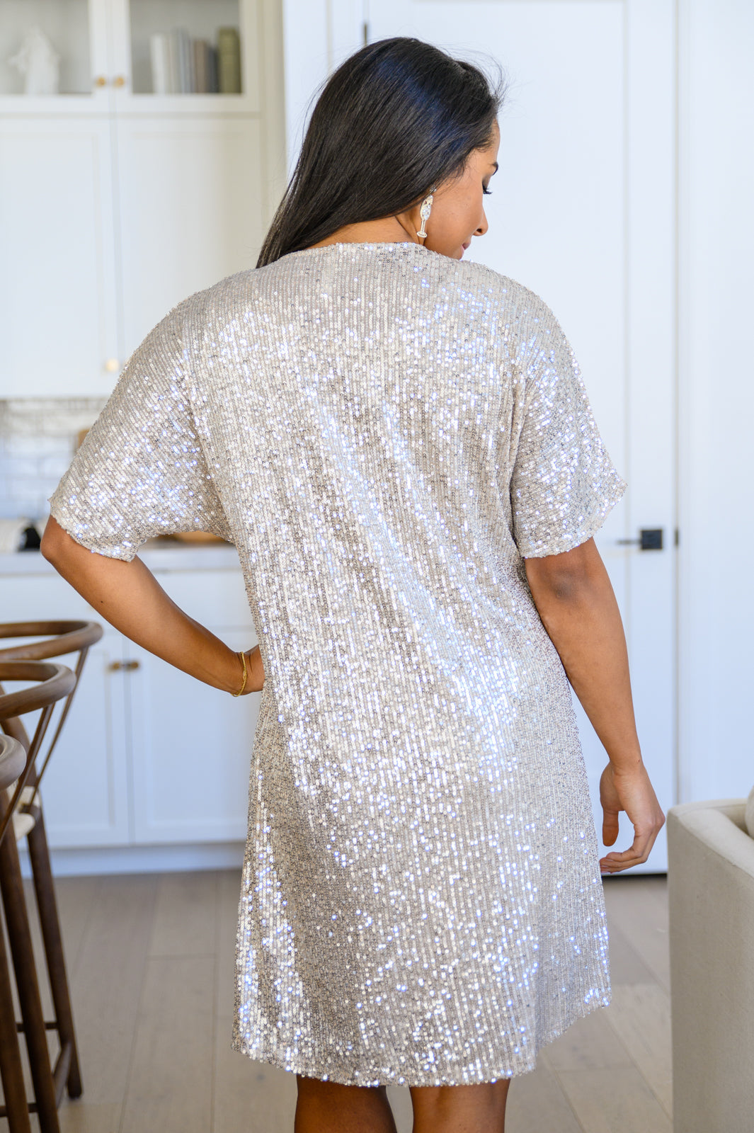 City and Sparkle Short Sleeve Sequin Shift Dress In Champagne
