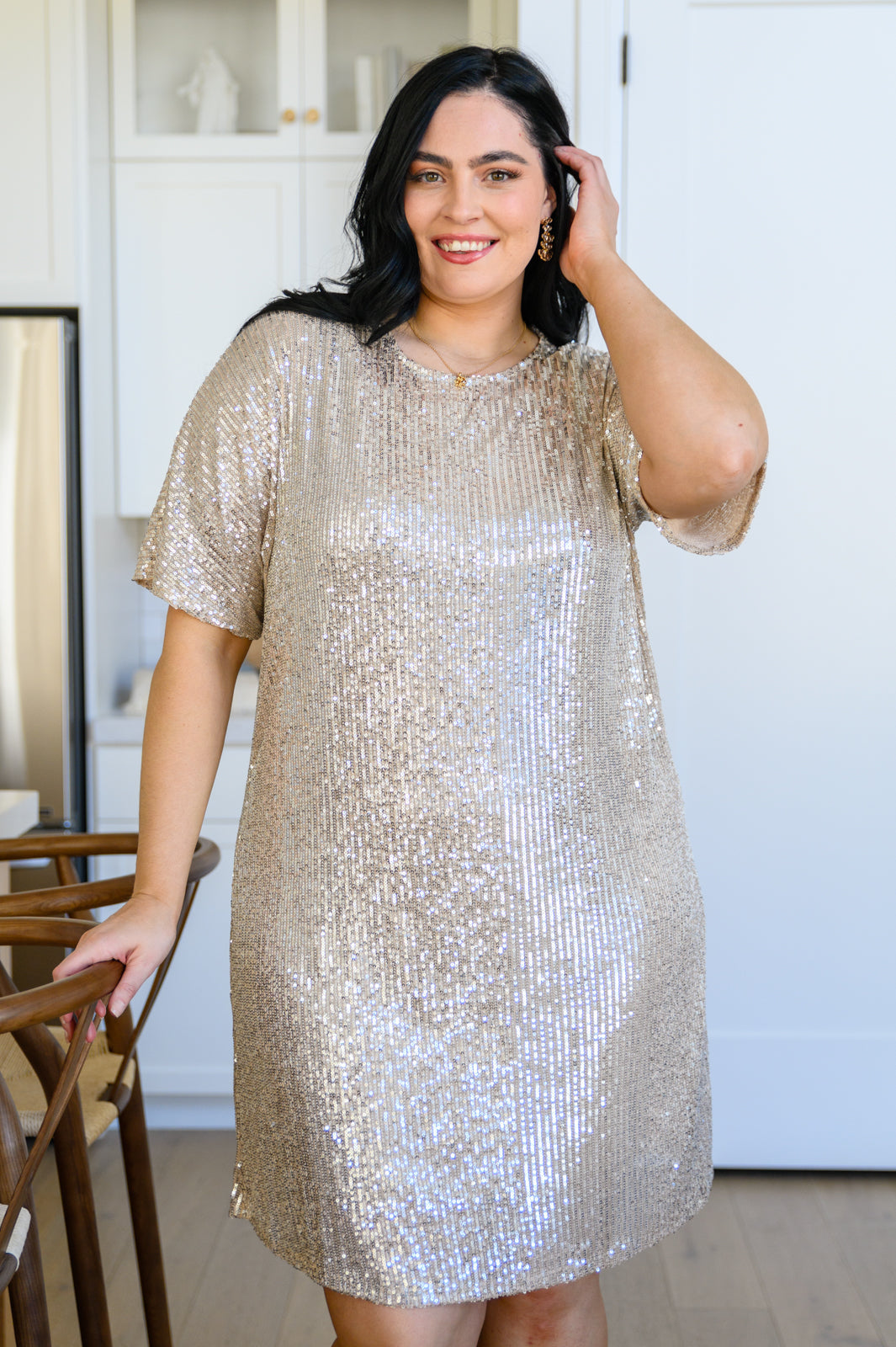 City and Sparkle Short Sleeve Sequin Shift Dress In Champagne
