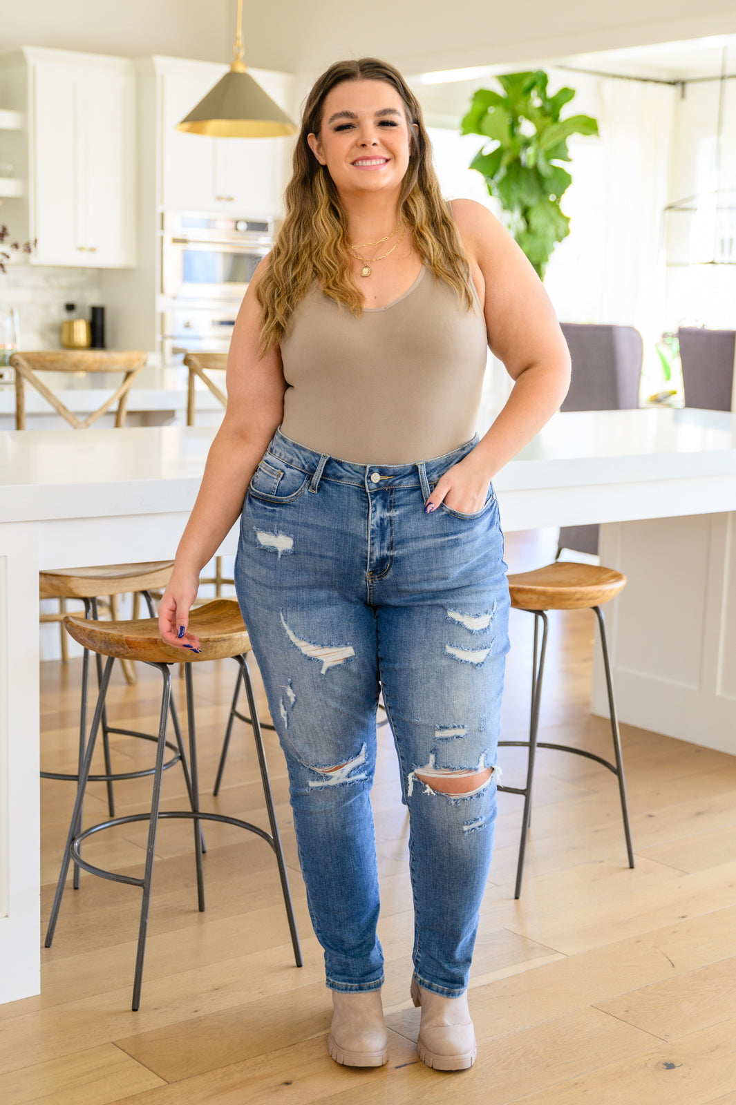 Judy Blue Flaunt It High Waisted Destroyed Boyfriend Jeans