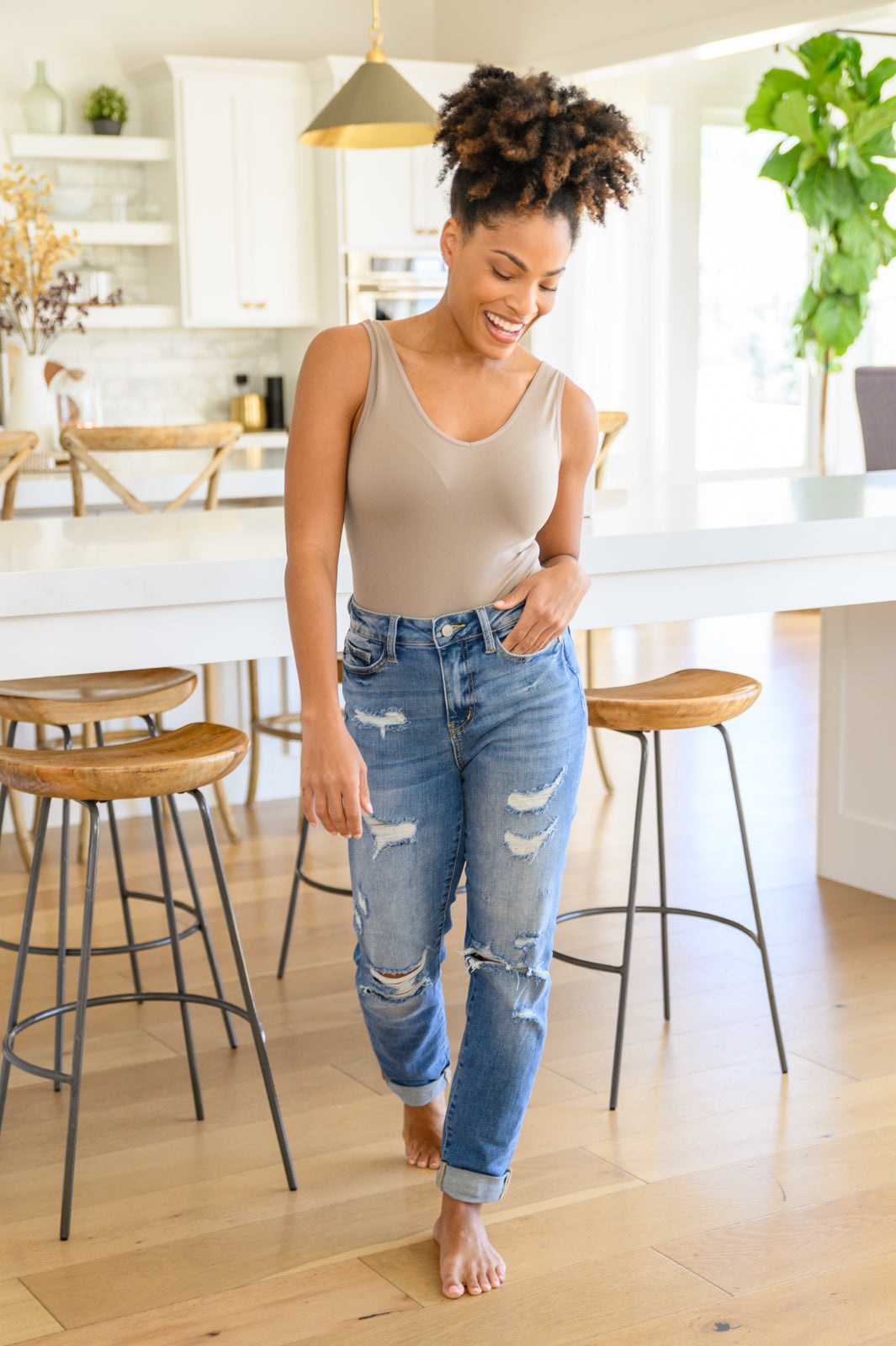 Judy Blue Flaunt It High Waisted Destroyed Boyfriend Jeans