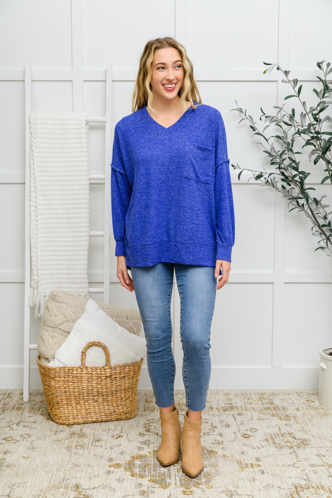 Judy Blue Signature Hi-Waisted Embroidered Pocket Relaxed Jeans