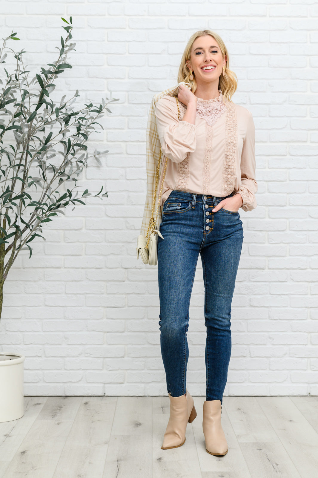 Judy Blue Hips Don't Lie Hi-Rise Button Fly Skinny Jeans