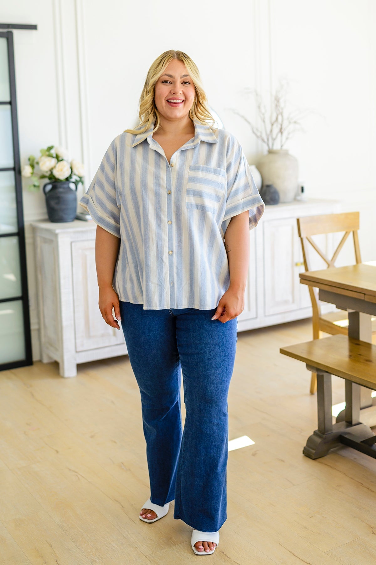 Judy Blue Holding On Tight High Rise Tummy Control Flared Jeans