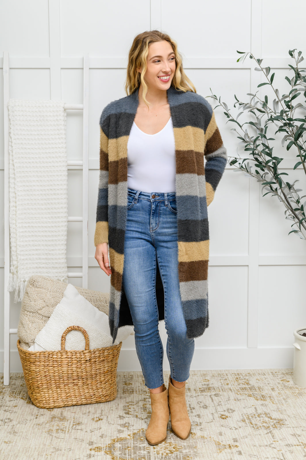 Feeling the Day Fuzzy Longline Cardigan In Blue & Cocoa Blue XS
