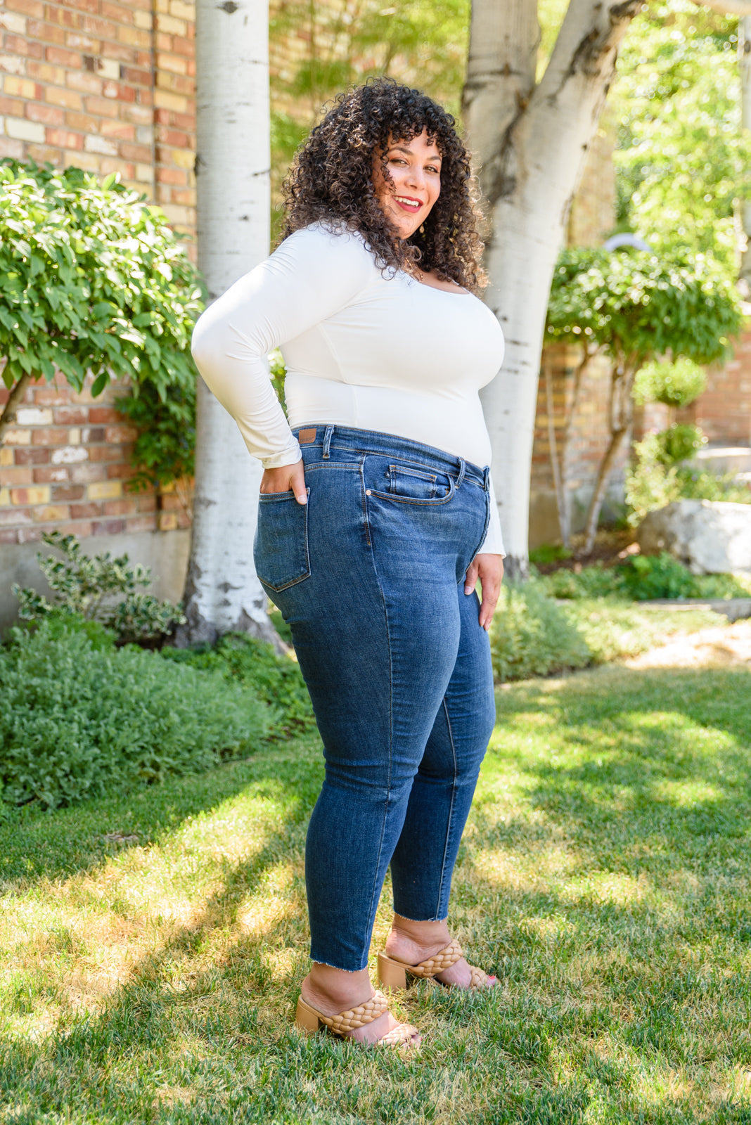 Judy Blue Hips Don't Lie Hi-Rise Button Fly Skinny Jeans
