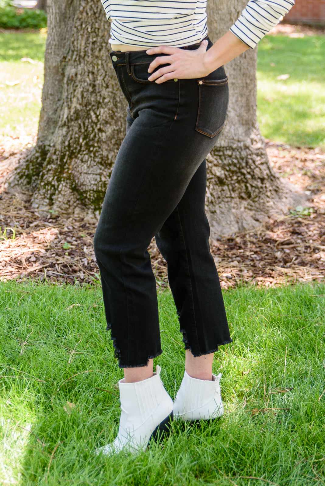 Judy Blue Kelley Destroyed Hem Crop Jeans