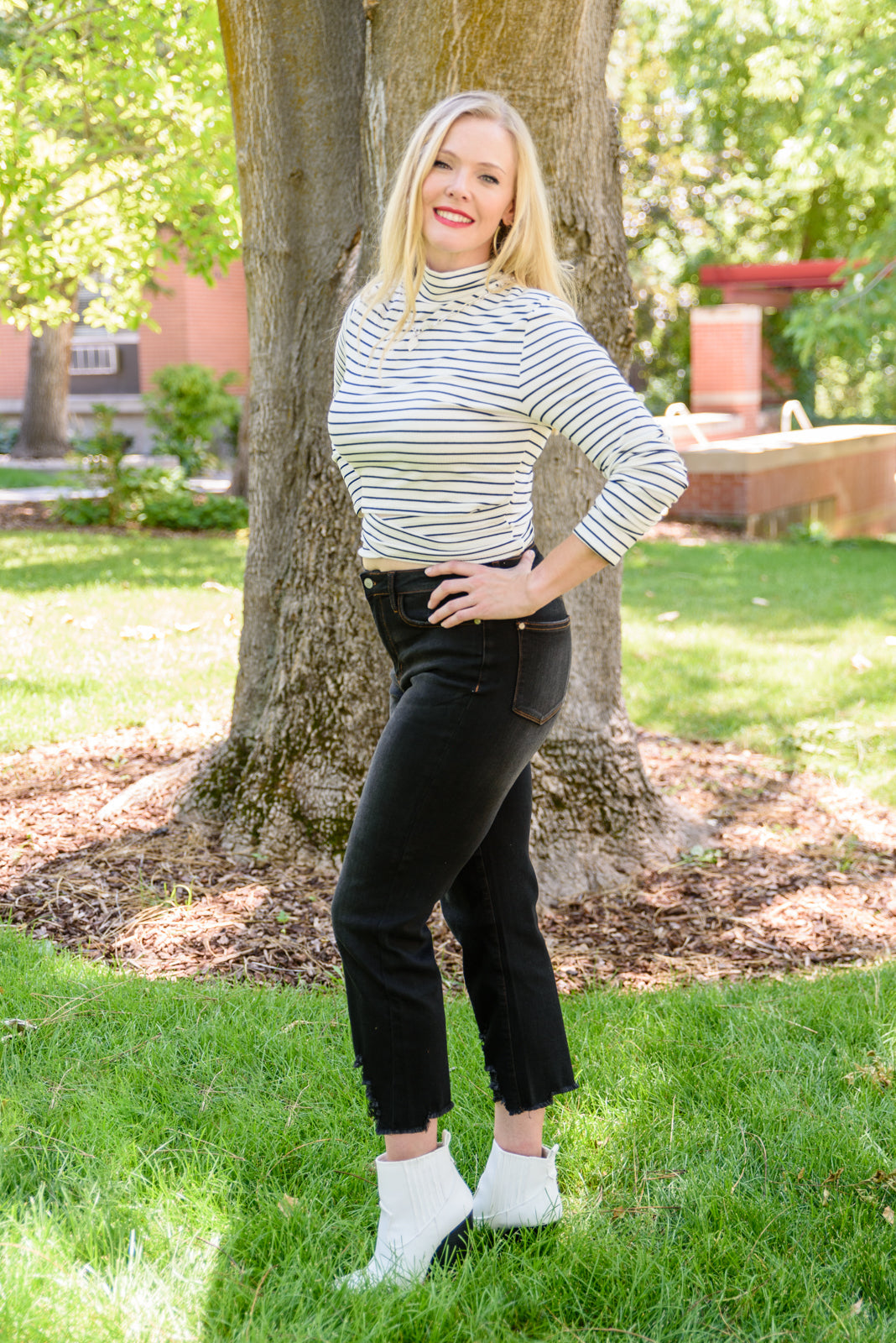 Judy Blue Kelley Destroyed Hem Crop Jeans