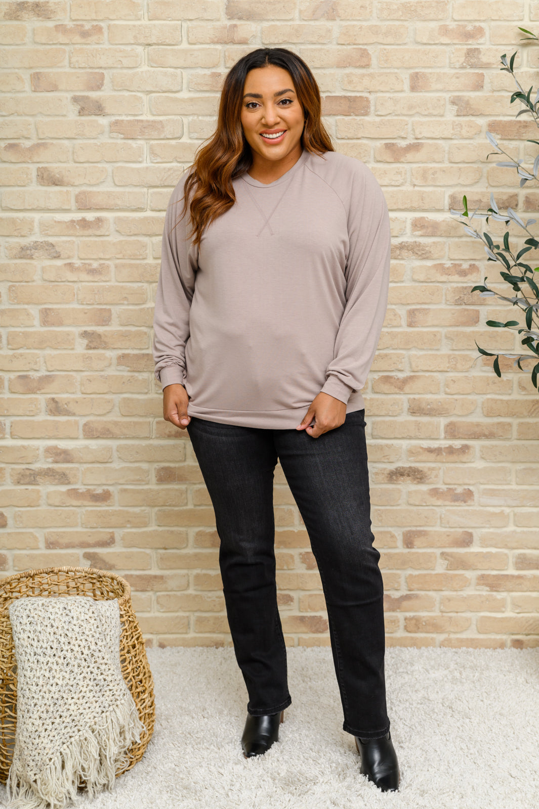 In the Night Mid Rise Straight Leg Jeans In Washed Black