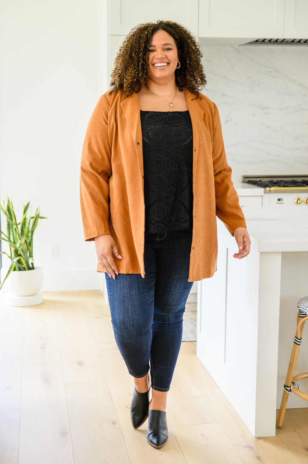 Place for Lace Blouse In Black