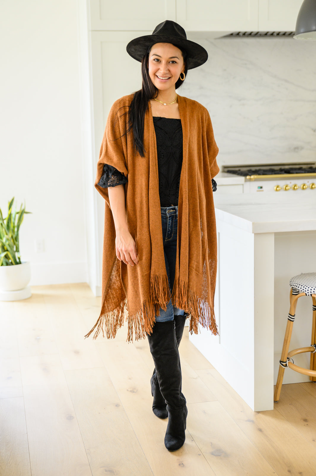 Place for Lace Blouse In Black