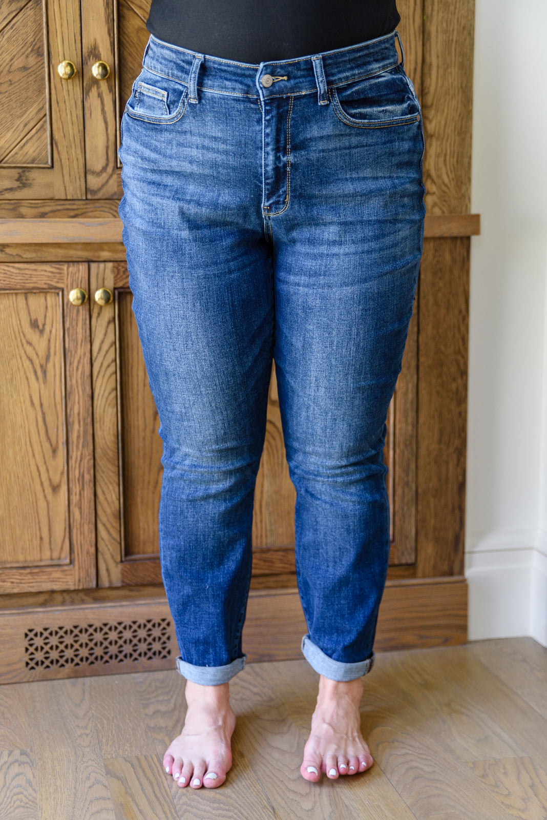 Judy Blue London Fog Mid-Rise Cuffed Boyfriend Jeans Medium Wash 14W