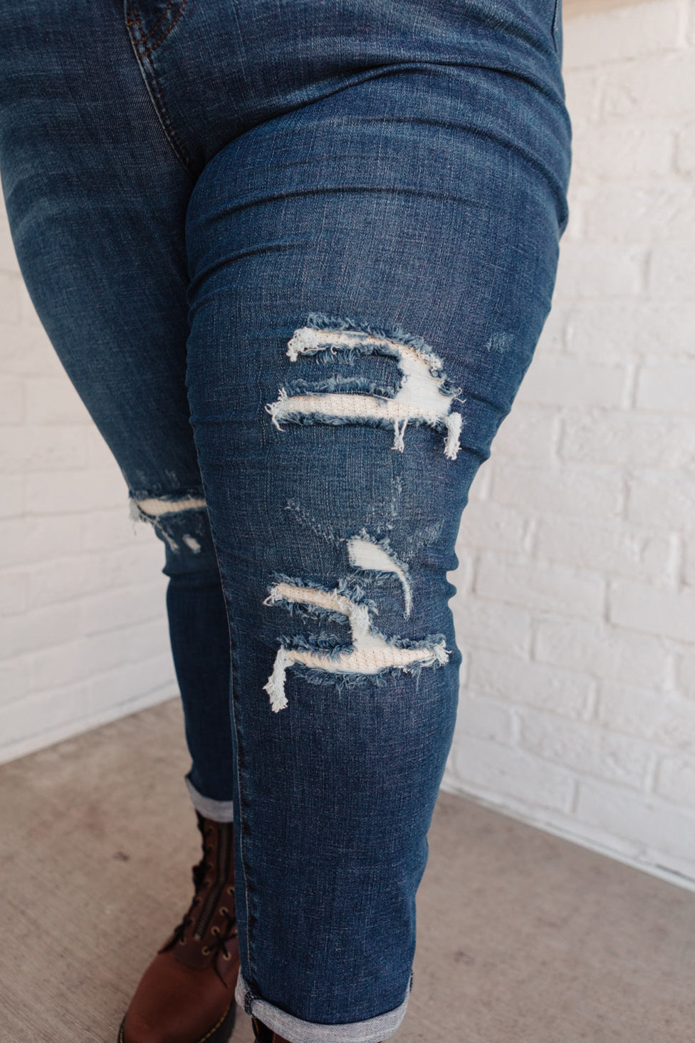 Judy Blue Cozy Up Mid-Rise Thermal Boyfriend Jeans