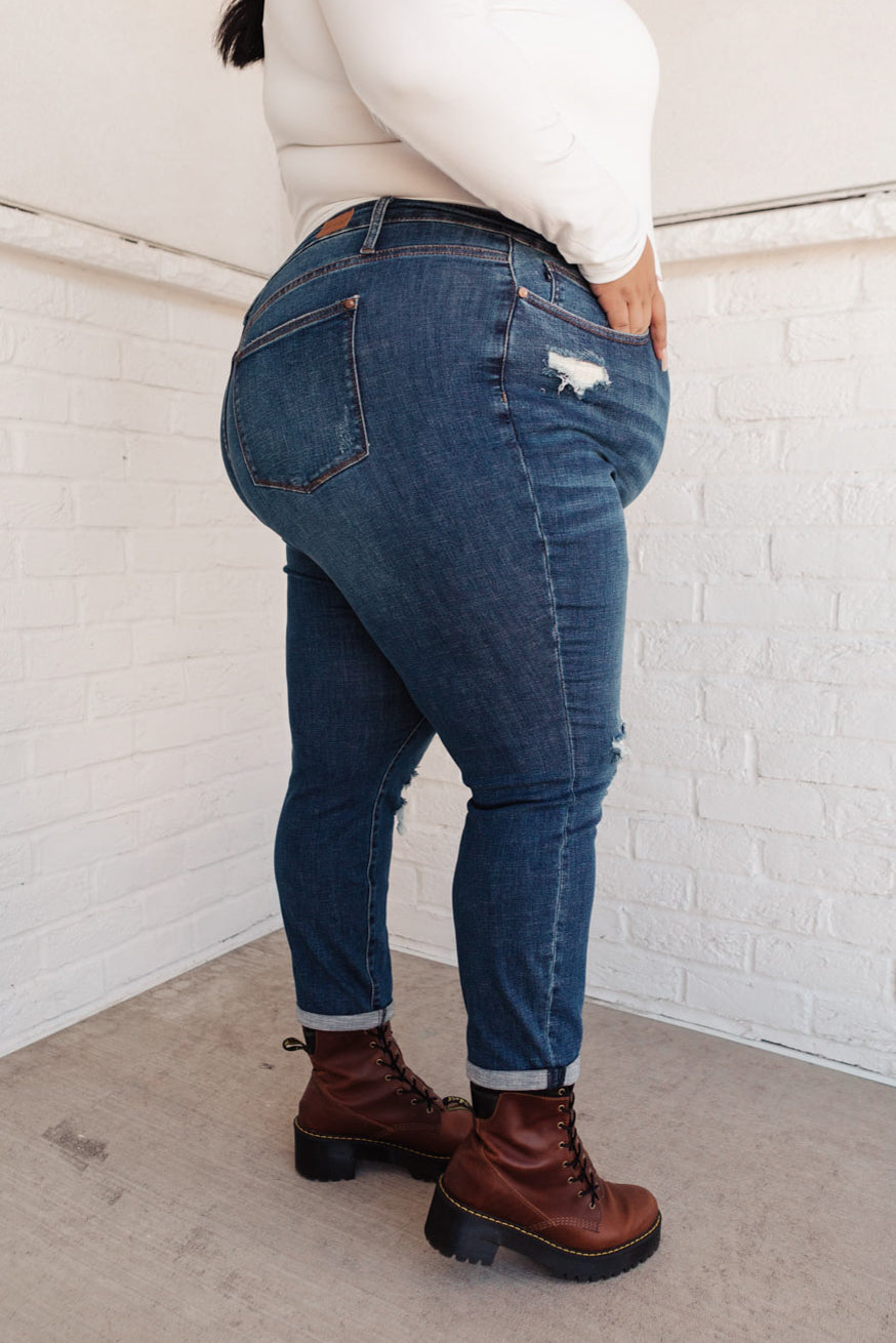Judy Blue Cozy Up Mid-Rise Thermal Boyfriend Jeans