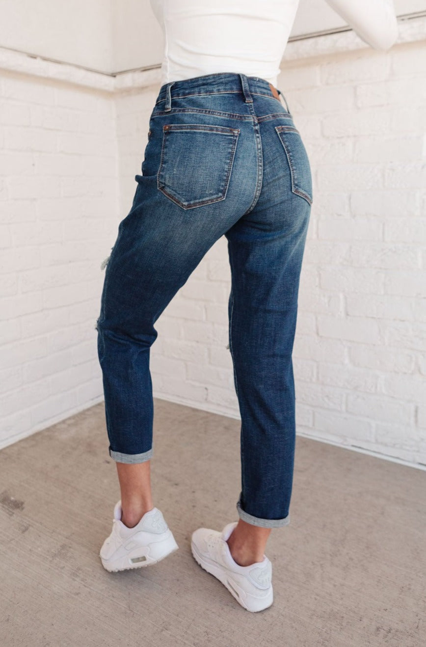 Judy Blue Cozy Up Mid-Rise Thermal Boyfriend Jeans