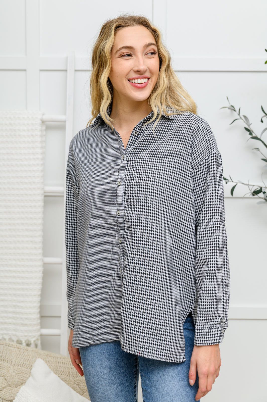 Mix it Up Houndstooth Button Up Top
