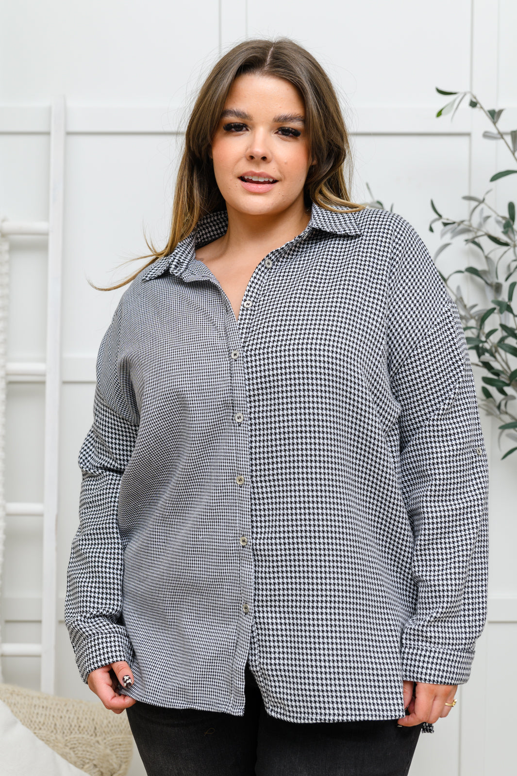 Mix it Up Houndstooth Button Up Top