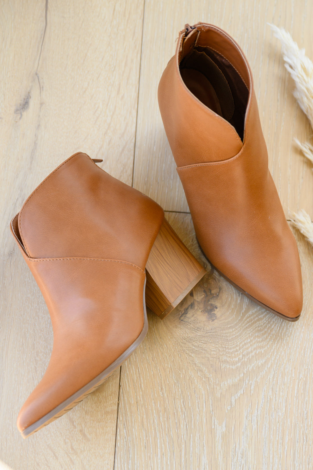Don't Speak Notched Ankle Boots In Brown