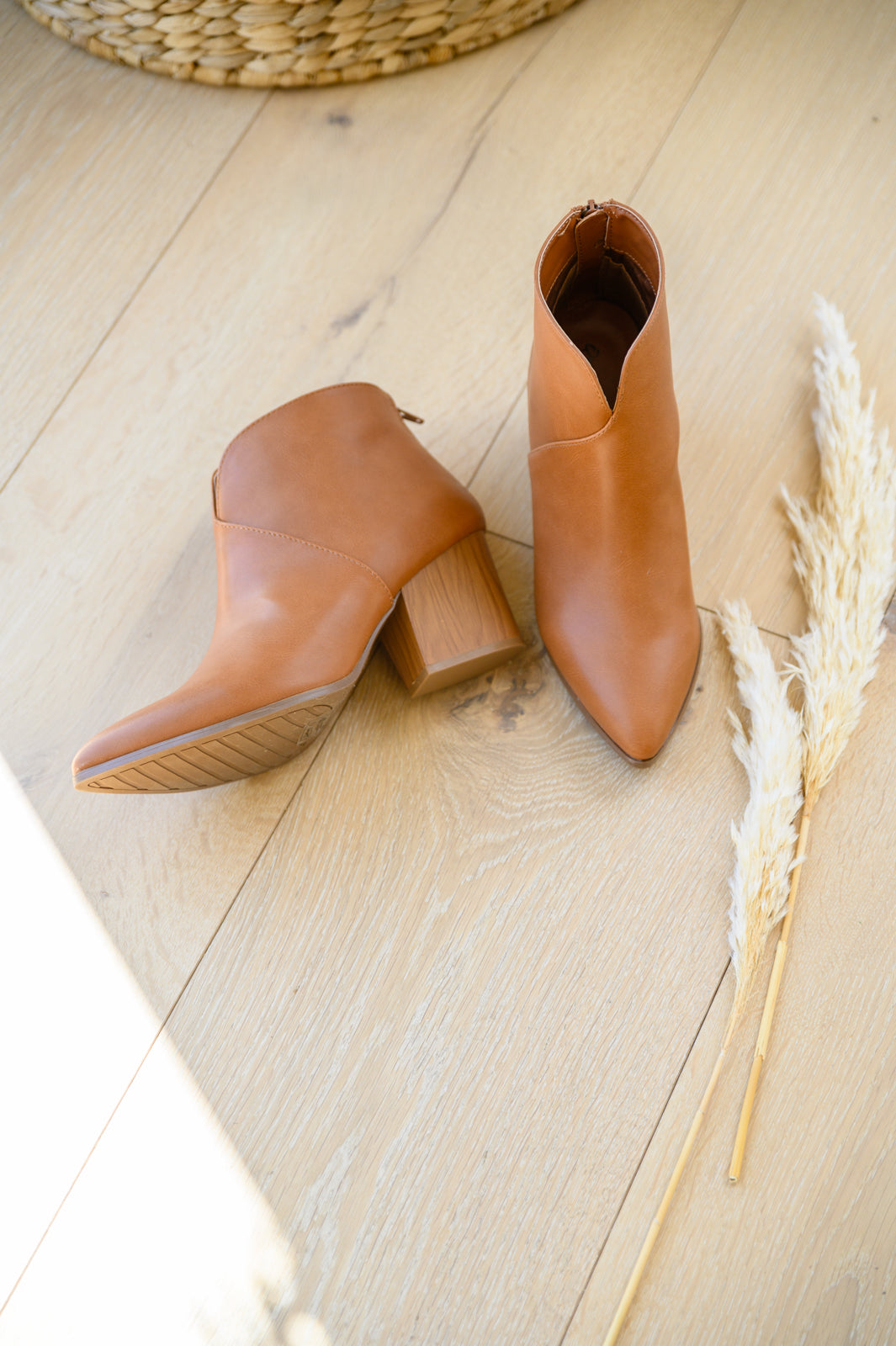 Don't Speak Notched Ankle Boots In Brown