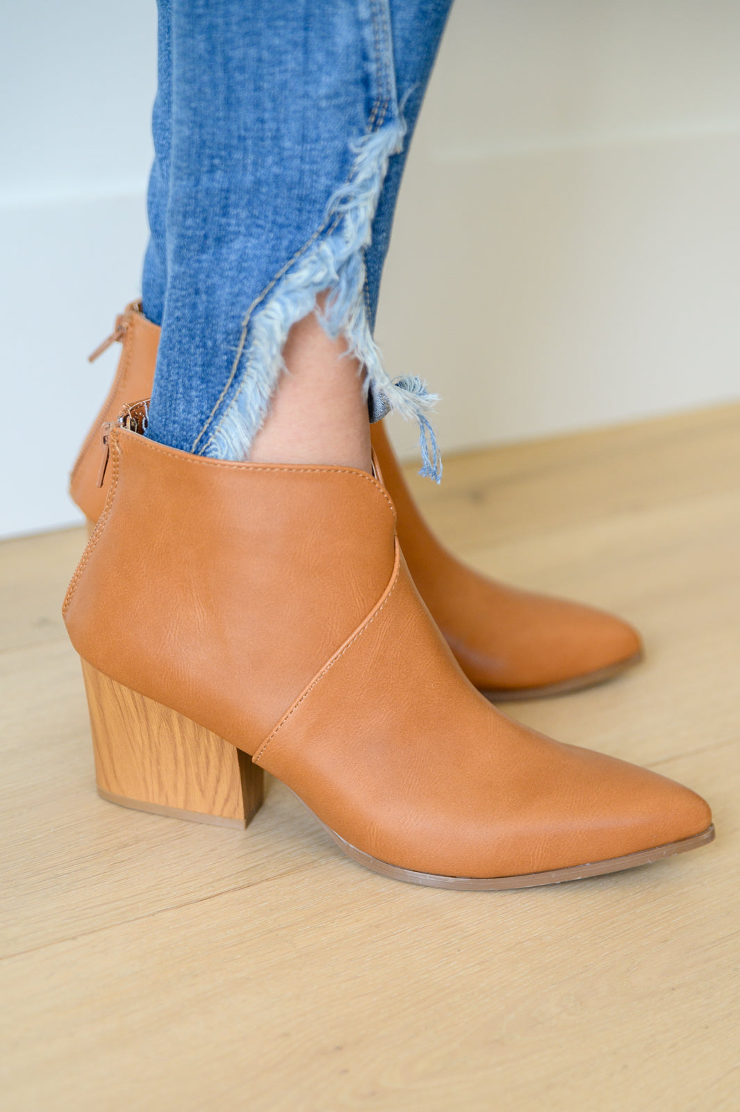 Don't Speak Notched Ankle Boots In Brown