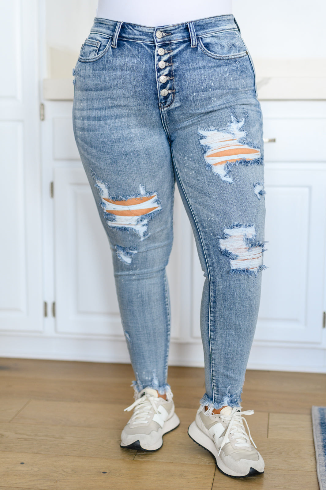 Judy Blue Talulla Bleach Splash Button Fly Destroyed Skinny Jeans