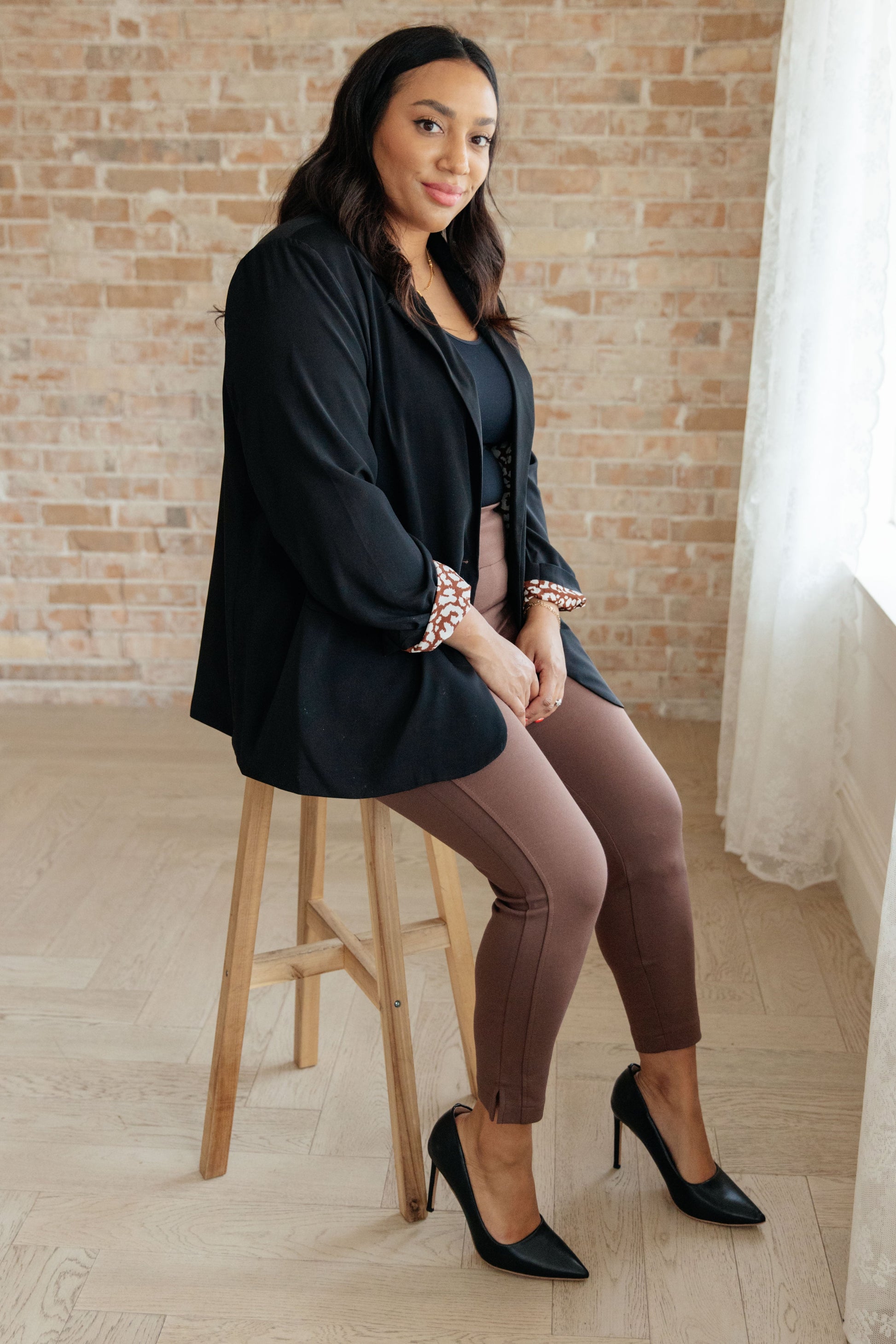 Just Like Magic Ankle Crop Skinny Pants in Mocha