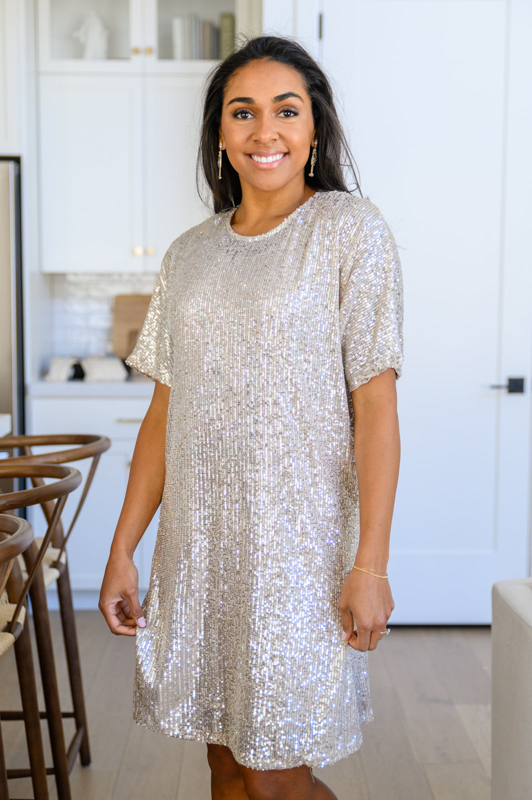 City and Sparkle Short Sleeve Sequin Shift Dress In Champagne