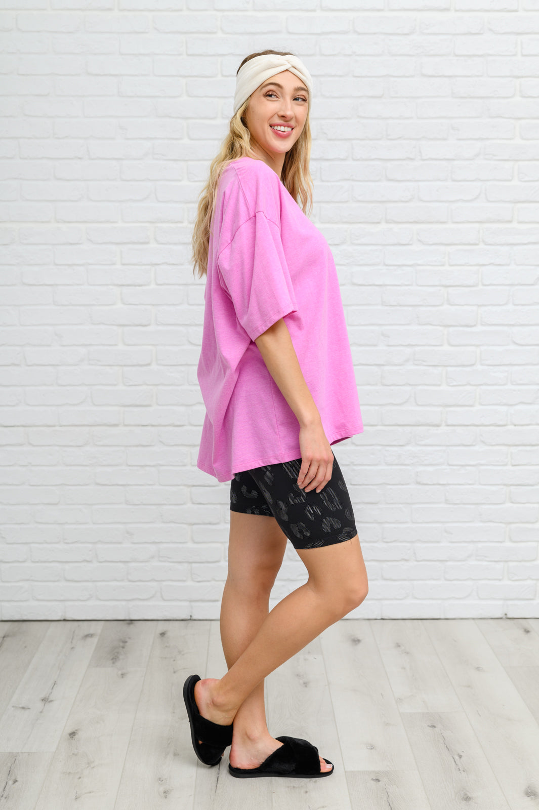 Boxy V Neck Boyfriend Tee In Pink   