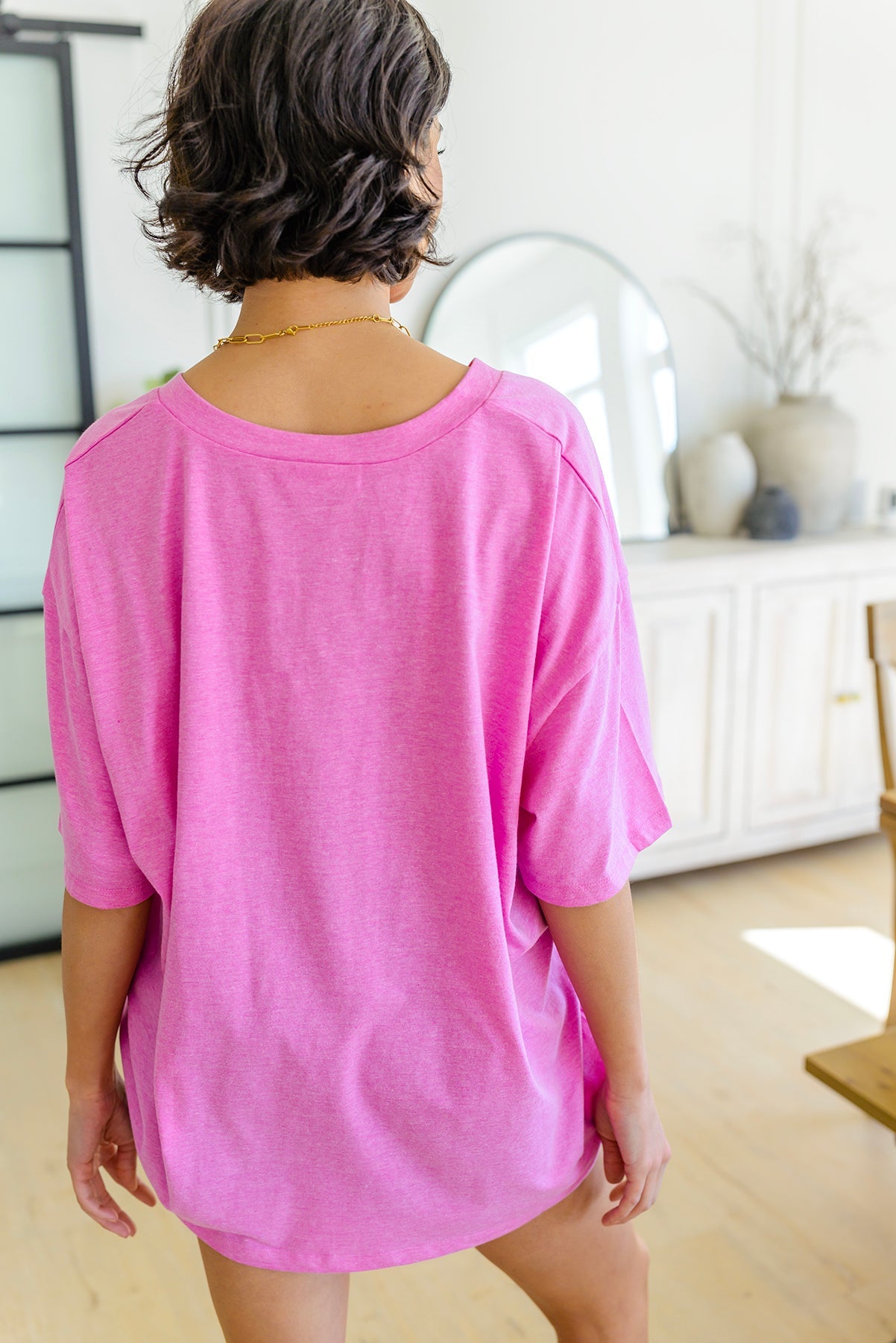 Boxy V Neck Boyfriend Tee In Pink   