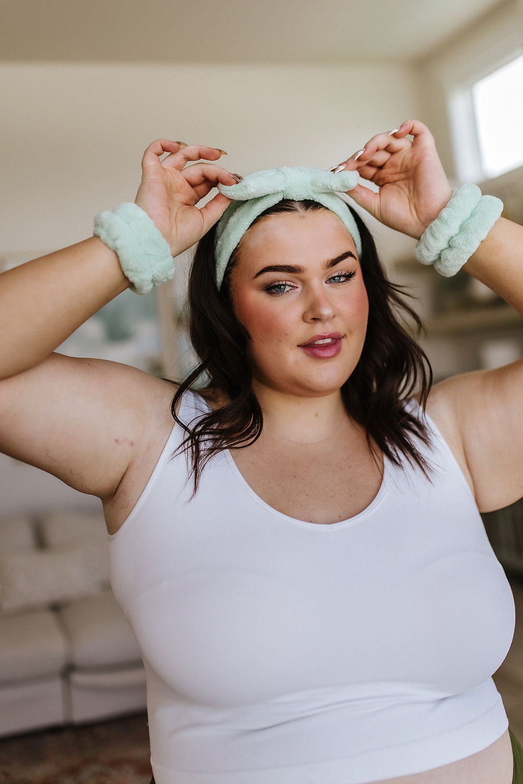 Effortless Days Stretchy Headband & Wristband Set in Sage   