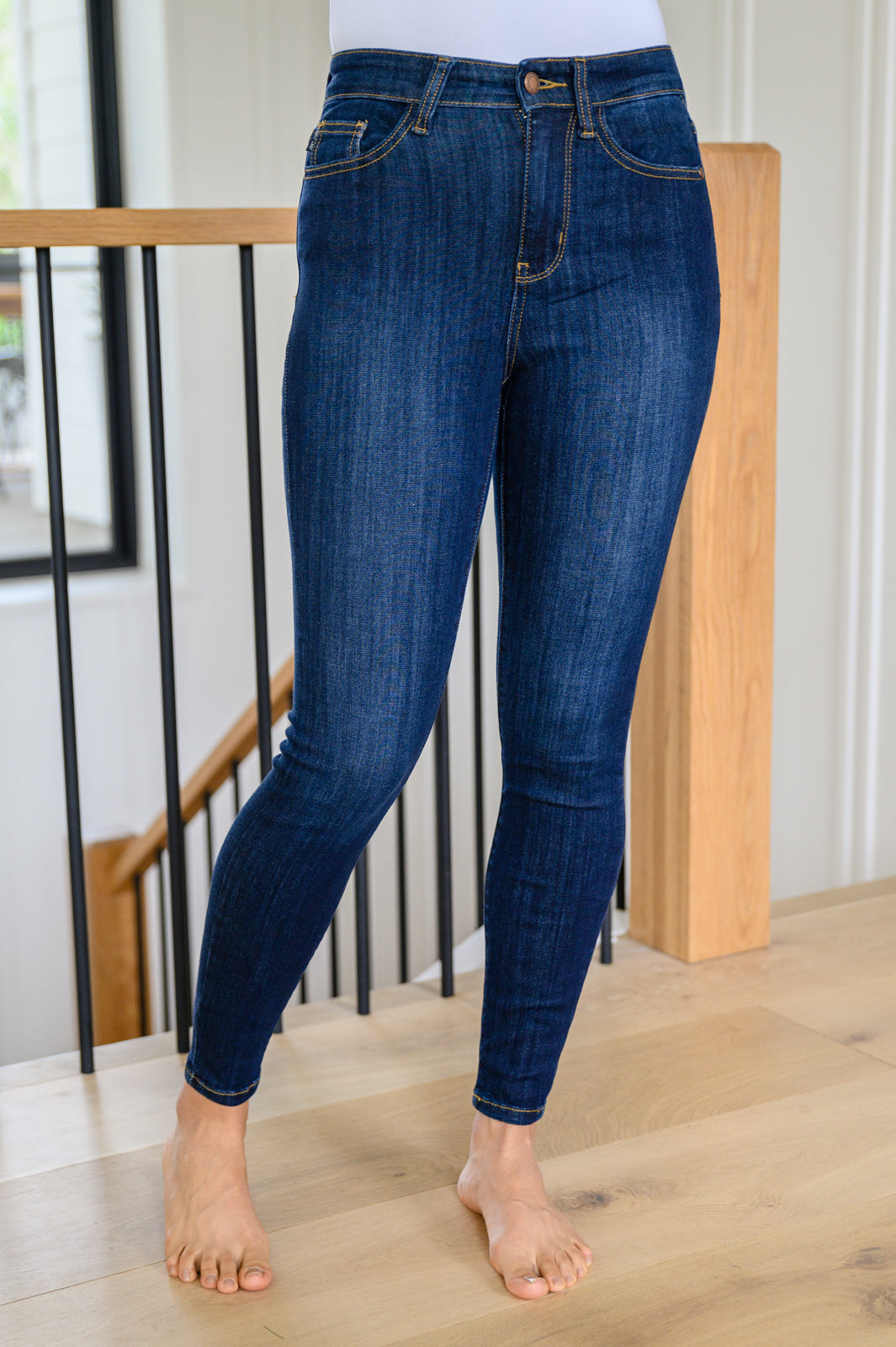 High Waist Skinny Jeans In Dark Blue | VM | SilkFred