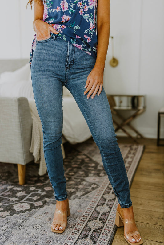 Judy Blue Midrise boyfriend jeans – Jill's Closet Alvin