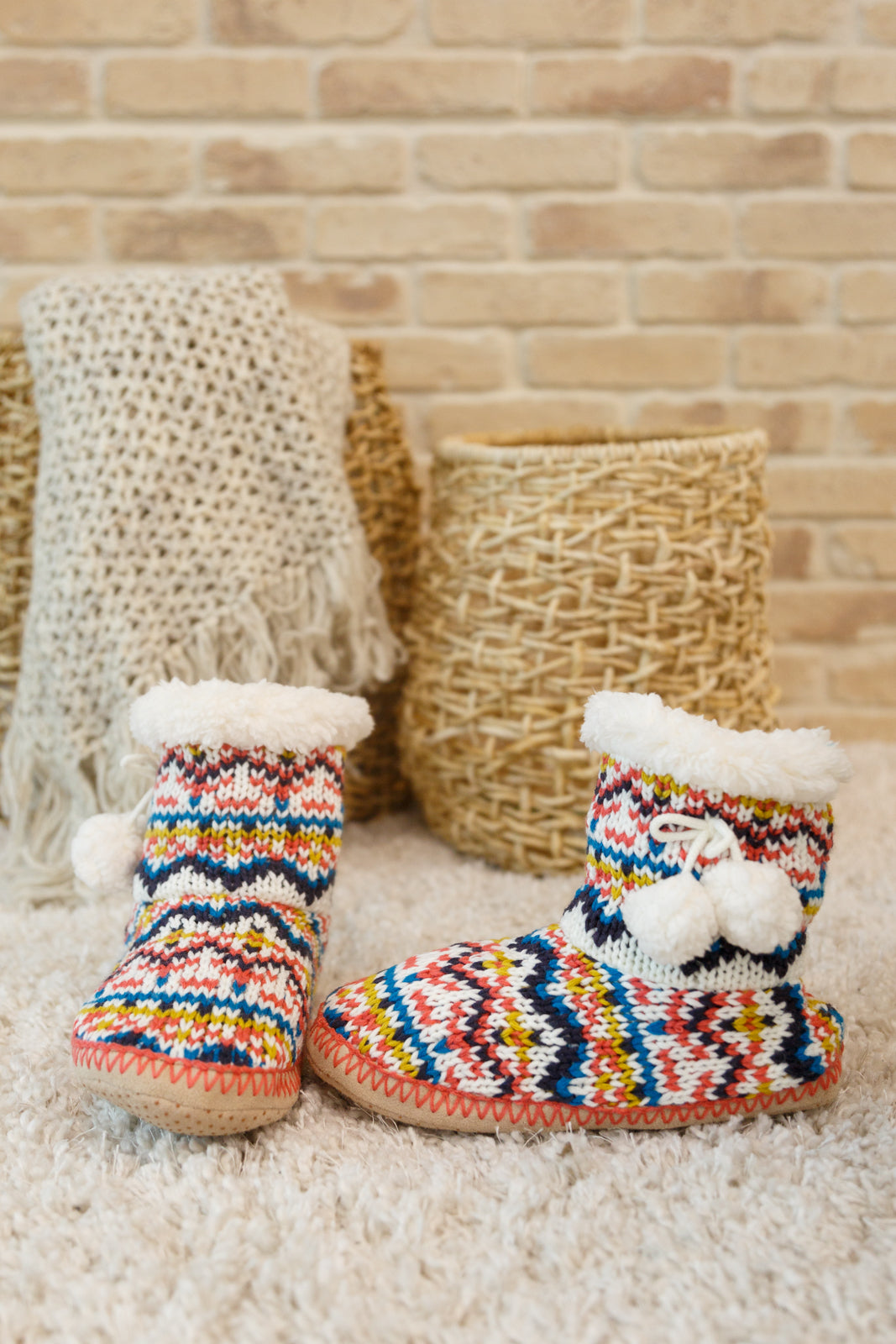 Aztec Trek Knitted Multi Color Slipper Boots Aztec Multi S/M 