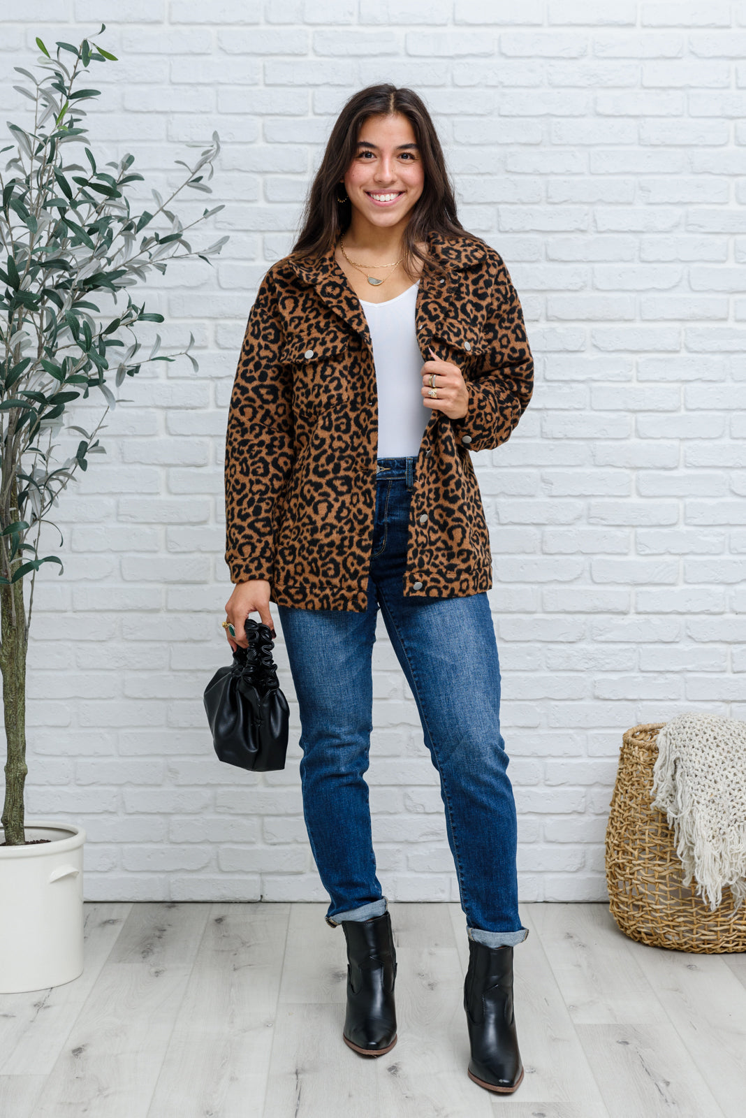 Judy Blue London Fog Mid-Rise Cuffed Boyfriend Jeans   