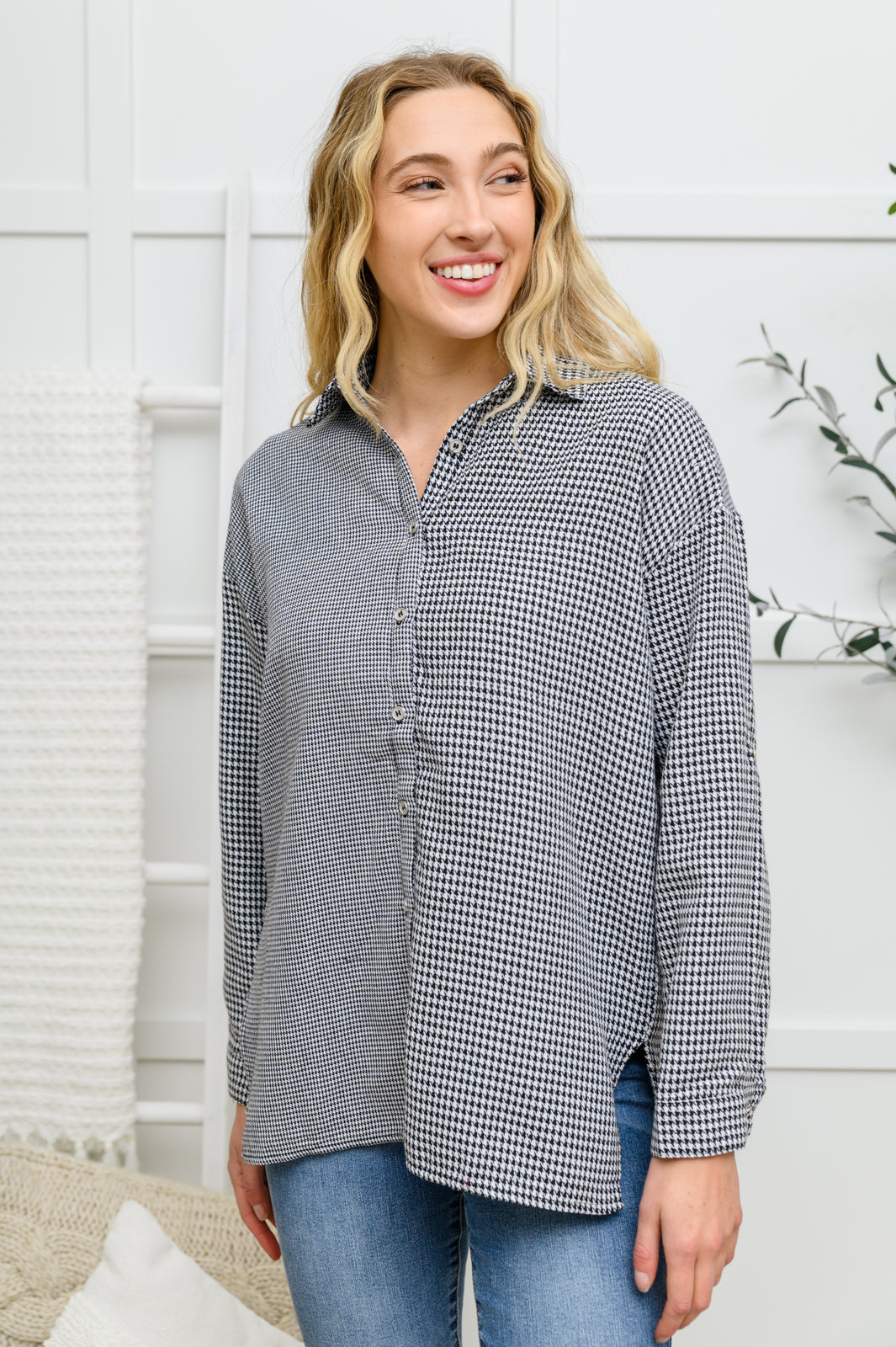 Mix it Up Houndstooth Button Up Top   
