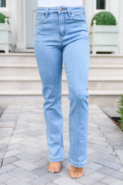 Back to the 90s Straight Leg Jeans 1/25 Light Wash 